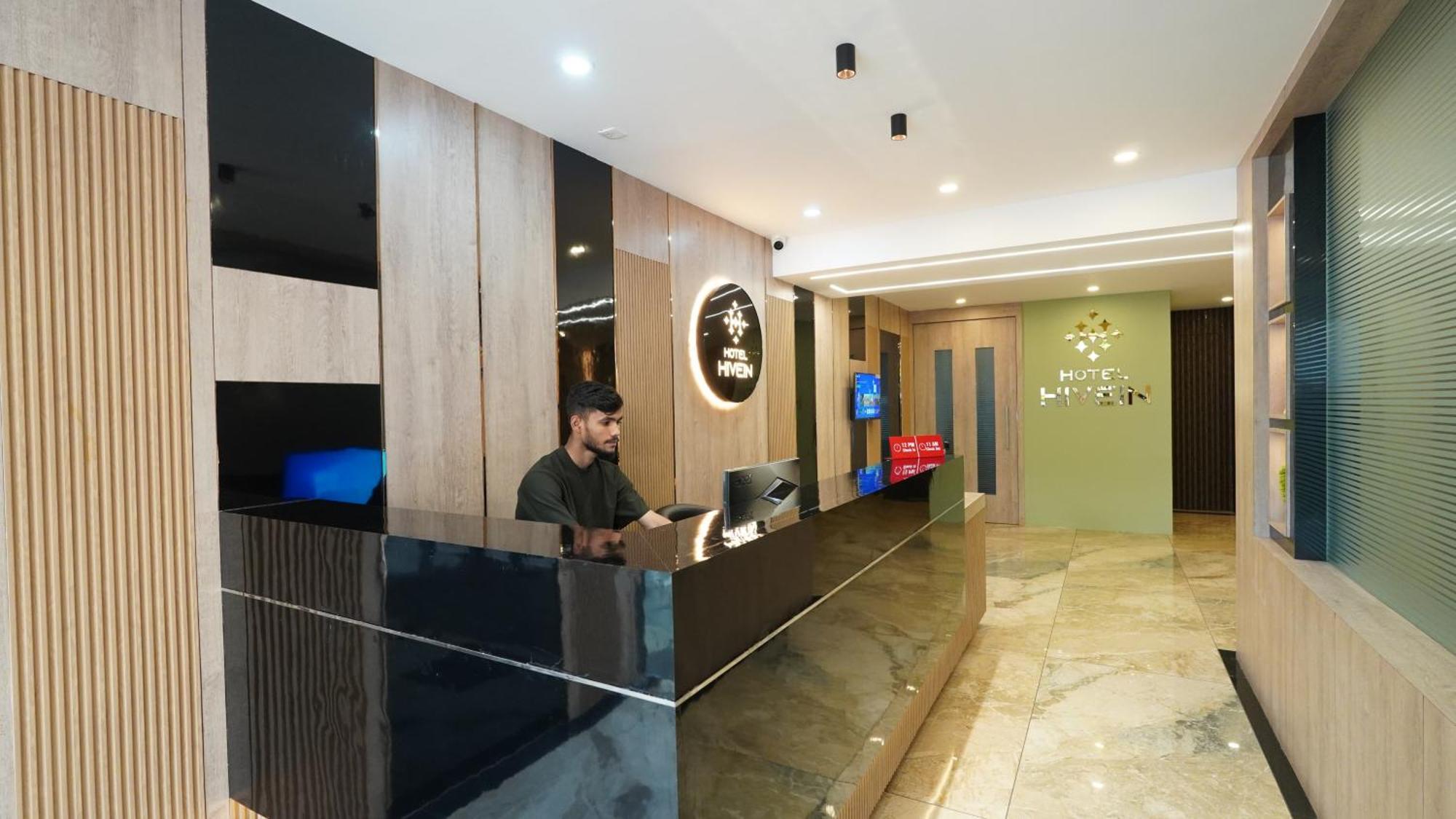 Hotel Hive Inn - Кожикоде Екстер'єр фото