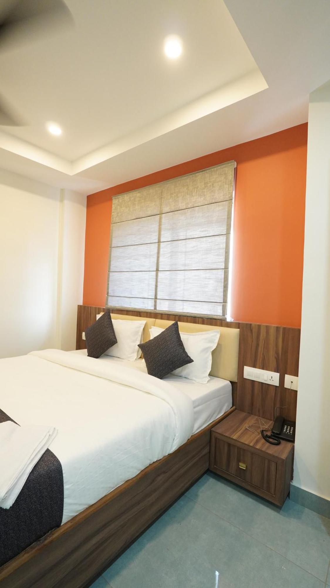 Hotel Hive Inn - Кожикоде Екстер'єр фото
